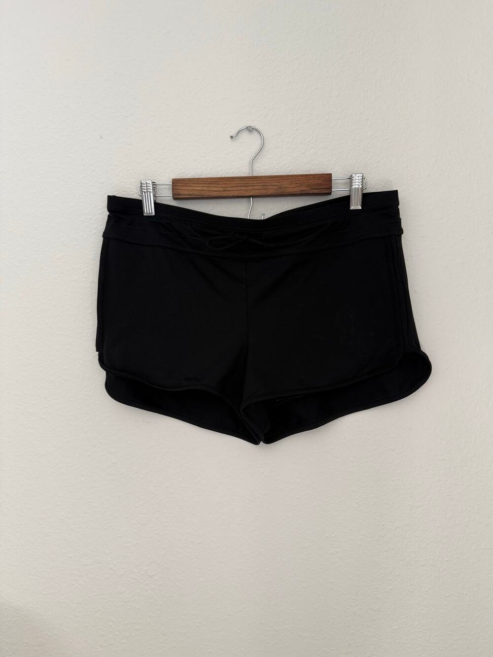 Athleta Black Swim Short Athletic Shorts Size Medium